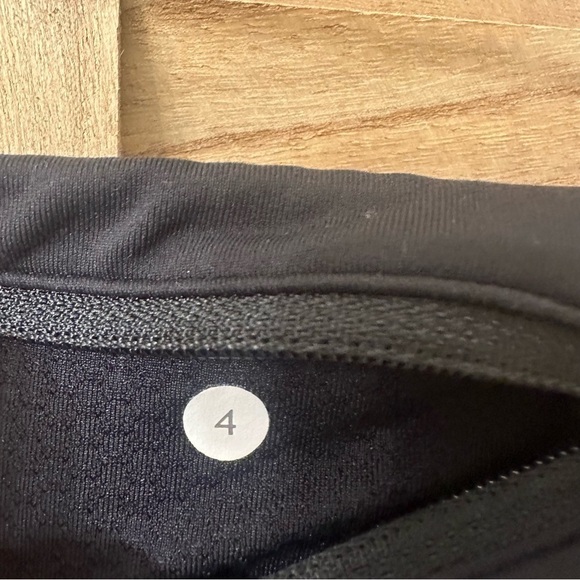 Lululemon Run: Pace Setter Skirt  I Size 4 - Picture 4 of 5